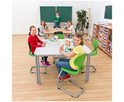 X Tra Hartschalenstuhl mit Fussraste 7