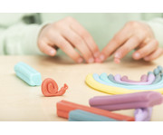 Betzold Weiche Kinderknete 8 Farben je 33 g 3