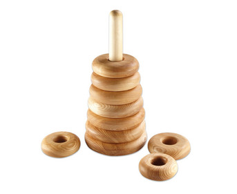 Grosse Holzpyramide