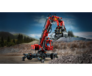 LEGO® TECHNIC Umschlagbagger 6