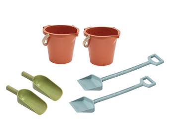 Betzold Sandspielset Family aus biobasiertem treeNside Material 6 teilig