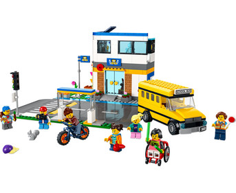 LEGO® City Schule mit Schulbus